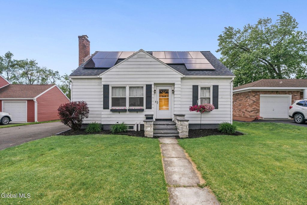 115 Lindbergh Avenue, Rensselaer, NY 12144