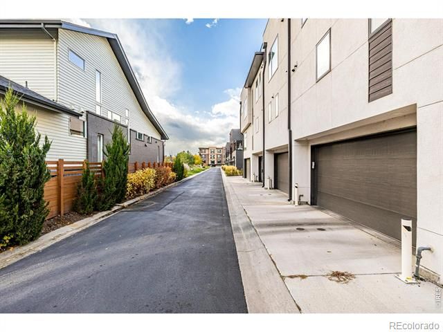6820 E Lowry Boulevard, Denver, CO 80230