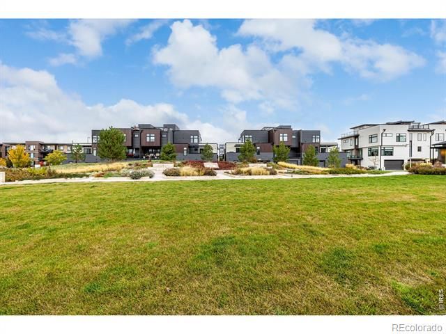 6820 E Lowry Boulevard, Denver, CO 80230