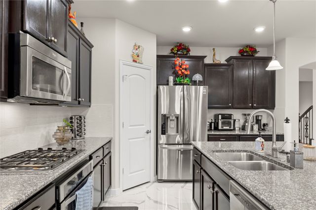 686 Sailors Avenue, Lewisville, TX 75056