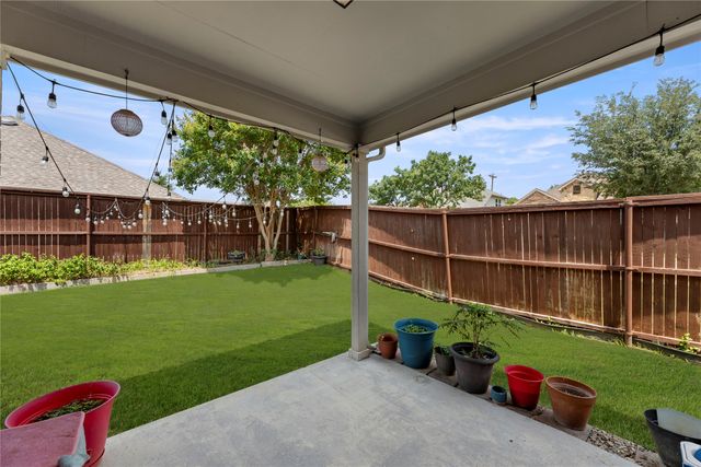 686 Sailors Avenue, Lewisville, TX 75056