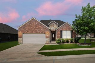 686 Sailors Avenue, Lewisville, TX 75056