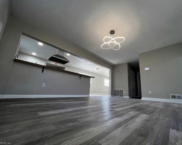 131 Forsythe St ST, Norfolk, VA 23505