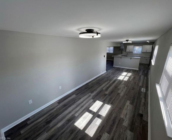 131 Forsythe St ST, Norfolk, VA 23505