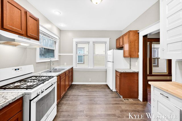 1900 Francis Avenue Se, City Of Grand Rapids, MI 49507