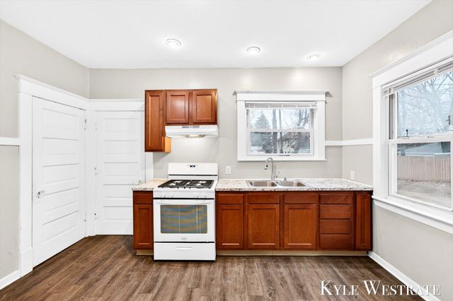 1900 Francis Avenue Se, City Of Grand Rapids, MI 49507