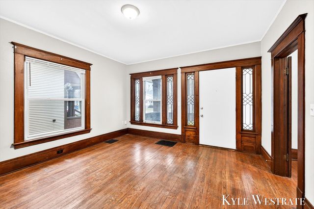 1900 Francis Avenue Se, City Of Grand Rapids, MI 49507