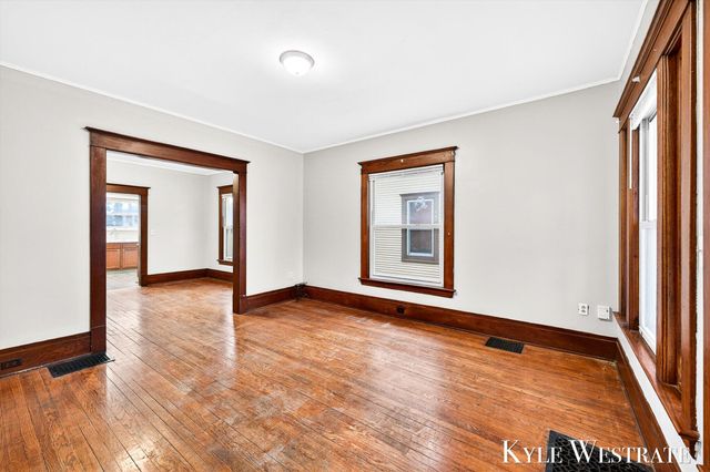 1900 Francis Avenue Se, City Of Grand Rapids, MI 49507