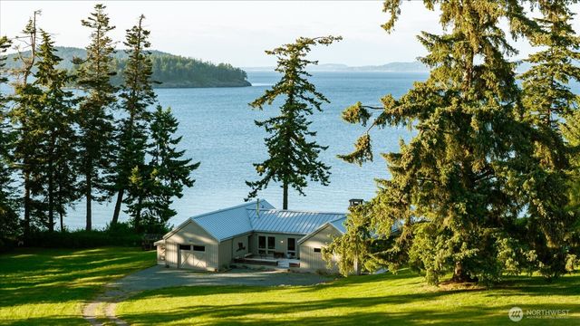 5837 Ambleside Loop, Anacortes, WA 98221