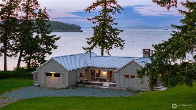 5837 Ambleside Loop, Anacortes, WA 98221