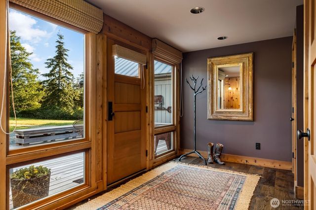 5837 Ambleside Loop, Anacortes, WA 98221