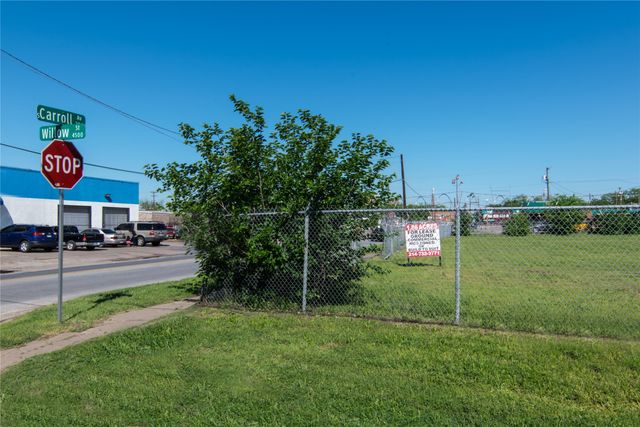310 S Carroll Avenue, Dallas, TX 75223