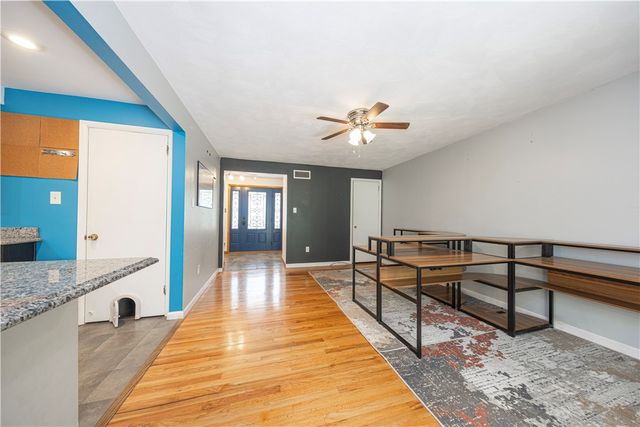 102 Huntingdon Dr, Churchill Boro, PA 15235