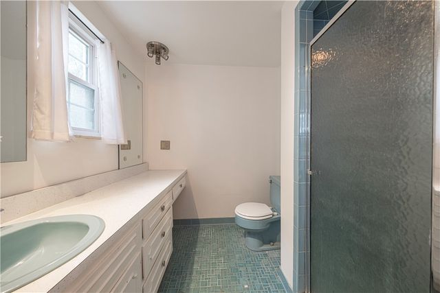 102 Huntingdon Dr, Churchill Boro, PA 15235