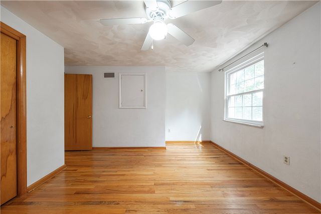 102 Huntingdon Dr, Churchill Boro, PA 15235