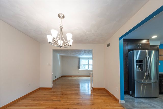 102 Huntingdon Dr, Churchill Boro, PA 15235