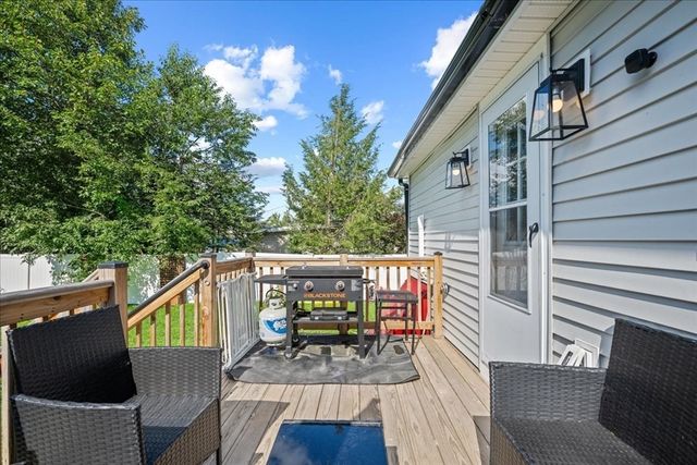 18 Kirby Ave, Lunenburg, MA 01462