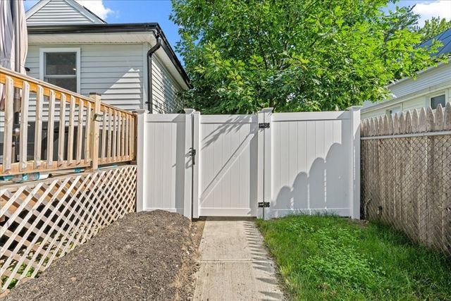 18 Kirby Ave, Lunenburg, MA 01462