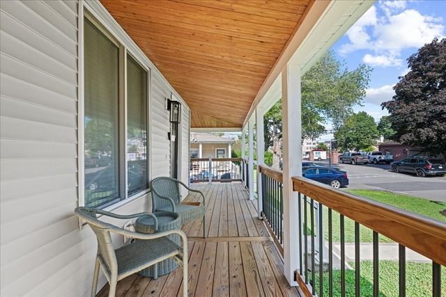 18 Kirby Ave, Lunenburg, MA 01462