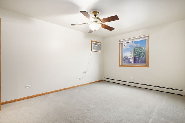 14016 Waterbury Drive 1404, Crestwood, IL 60418