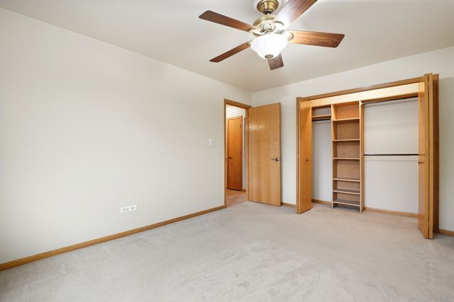 14016 Waterbury Drive 1404, Crestwood, IL 60418