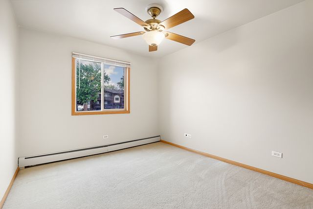 14016 Waterbury Drive 1404, Crestwood, IL 60418