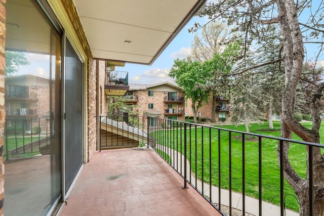 14016 Waterbury Drive 1404, Crestwood, IL 60418