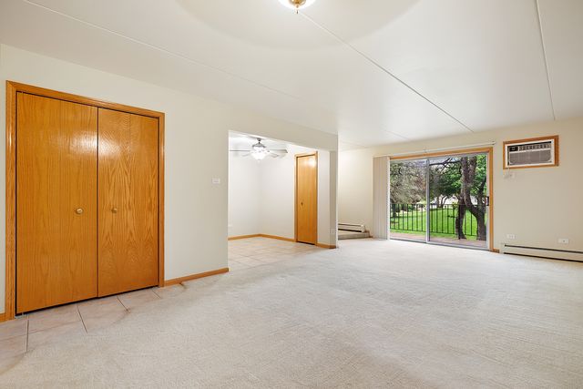 14016 Waterbury Drive 1404, Crestwood, IL 60418