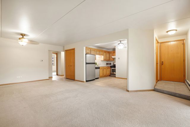 14016 Waterbury Drive 1404, Crestwood, IL 60418