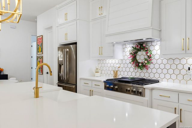 235 Corazon, Boerne, TX 78006