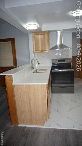 28644 Grobbel Avenue, Warren, MI 48092