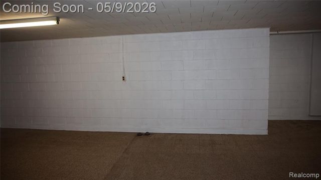 28644 Grobbel Avenue, Warren, MI 48092