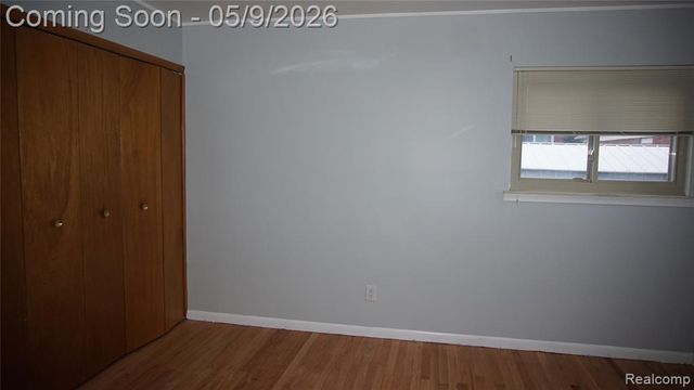 28644 Grobbel Avenue, Warren, MI 48092