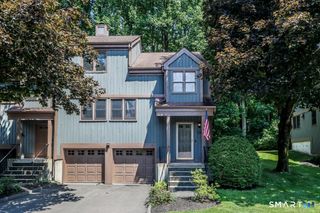 89 Heatherwood Drive 89, Brookfield, CT 06804