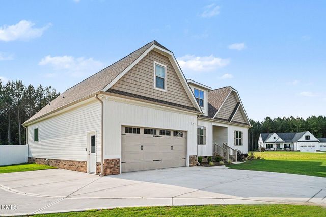 65 Sanders Farm Drive, Smithfield, NC 27577
