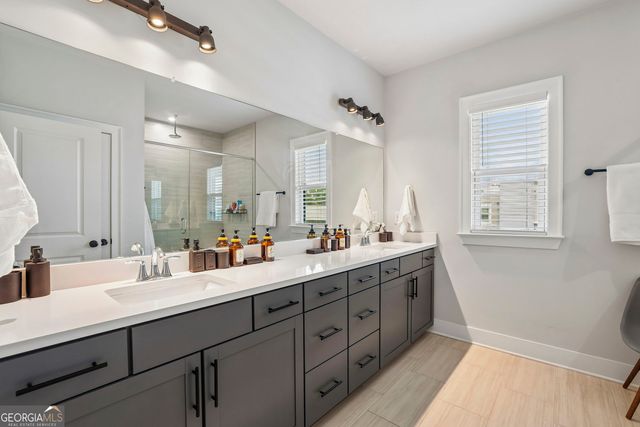 1145 Rivard Circle NW, Atlanta, GA 30318