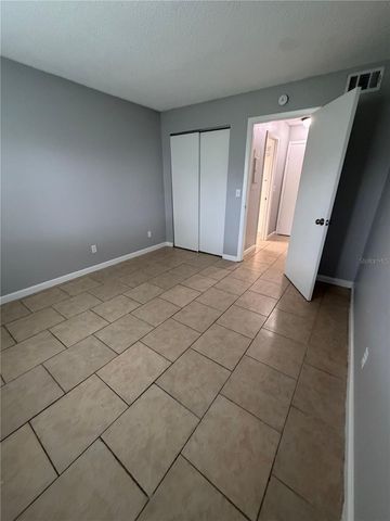 233 THORN TREE PLACE, Brandon, FL 33510