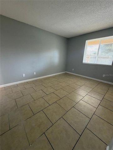 233 THORN TREE PLACE, Brandon, FL 33510