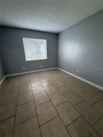 233 THORN TREE PLACE, Brandon, FL 33510