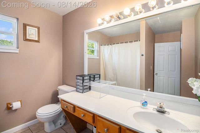 415 E Oliver Street, Corunna, MI 48817