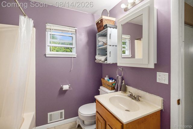 415 E Oliver Street, Corunna, MI 48817
