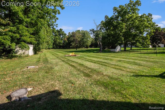 415 E Oliver Street, Corunna, MI 48817
