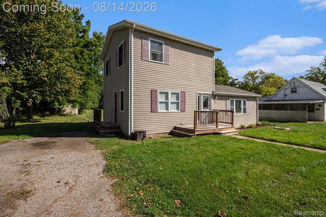 415 E Oliver Street, Corunna, MI 48817