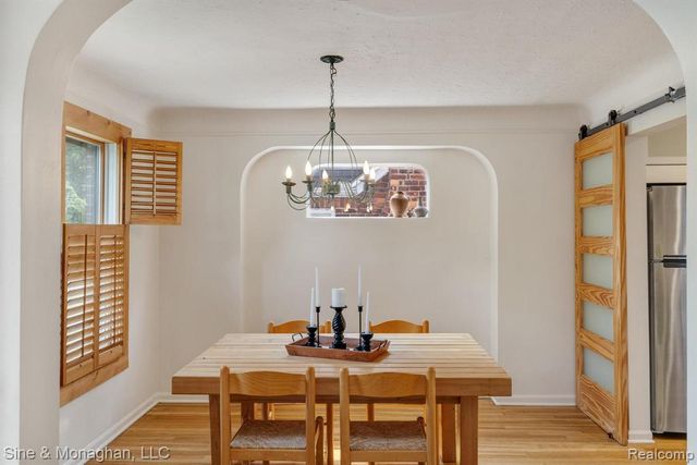 417 Cloverly Road, Grosse Pointe, MI 48236