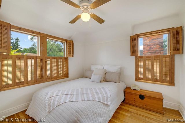 417 Cloverly Road, Grosse Pointe, MI 48236