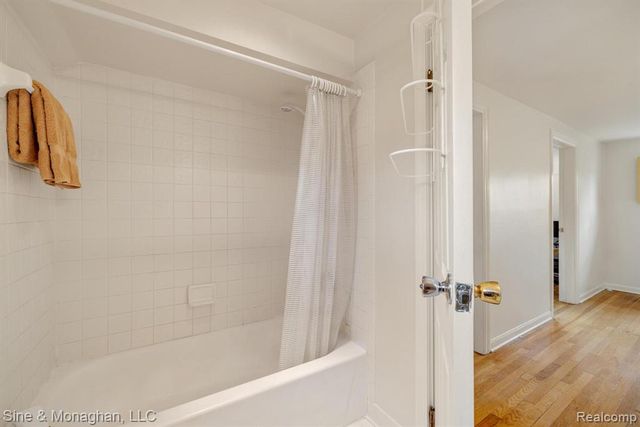 417 Cloverly Road, Grosse Pointe, MI 48236