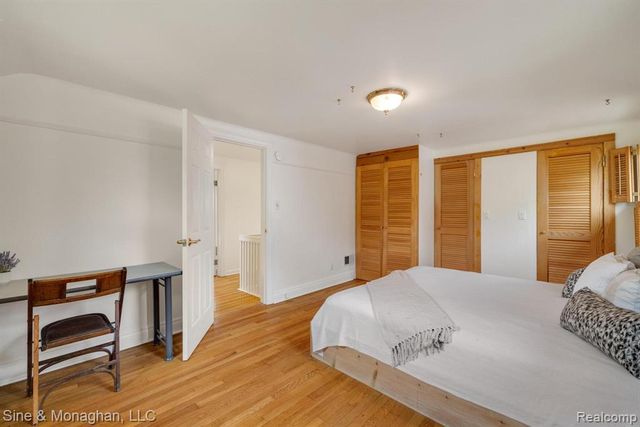 417 Cloverly Road, Grosse Pointe, MI 48236