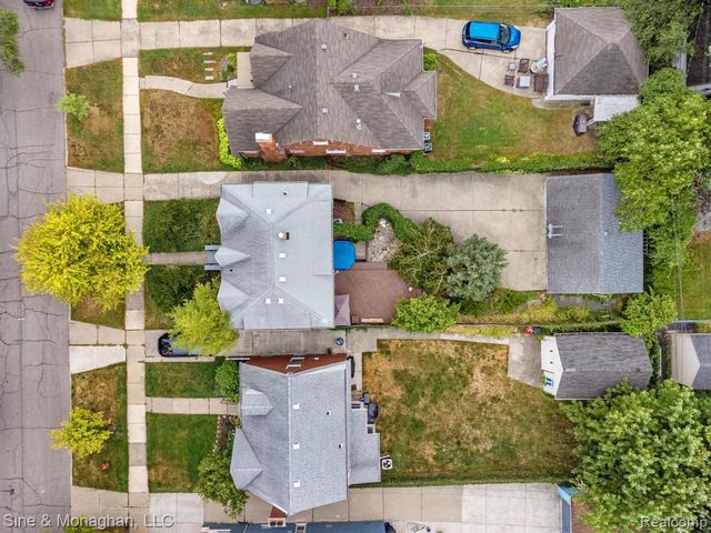 417 Cloverly Road, Grosse Pointe, MI 48236