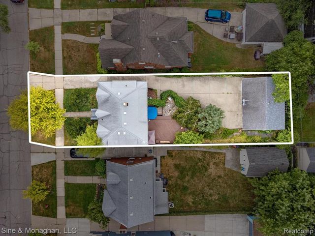 417 Cloverly Road, Grosse Pointe, MI 48236