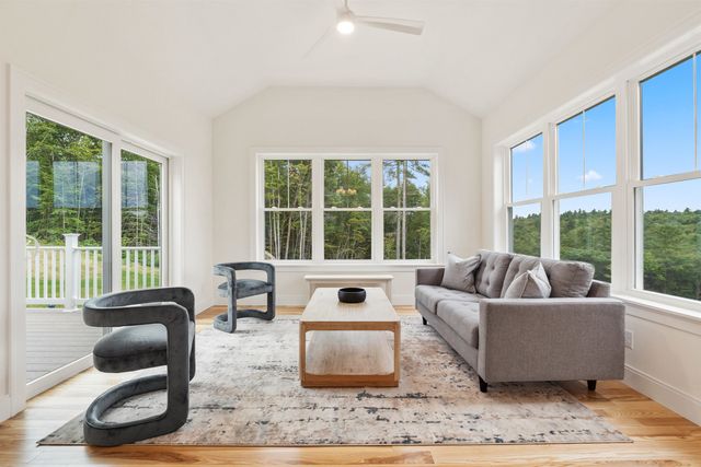 19 Spruce Peak Drive Lot 5, Nottingham, NH 03290